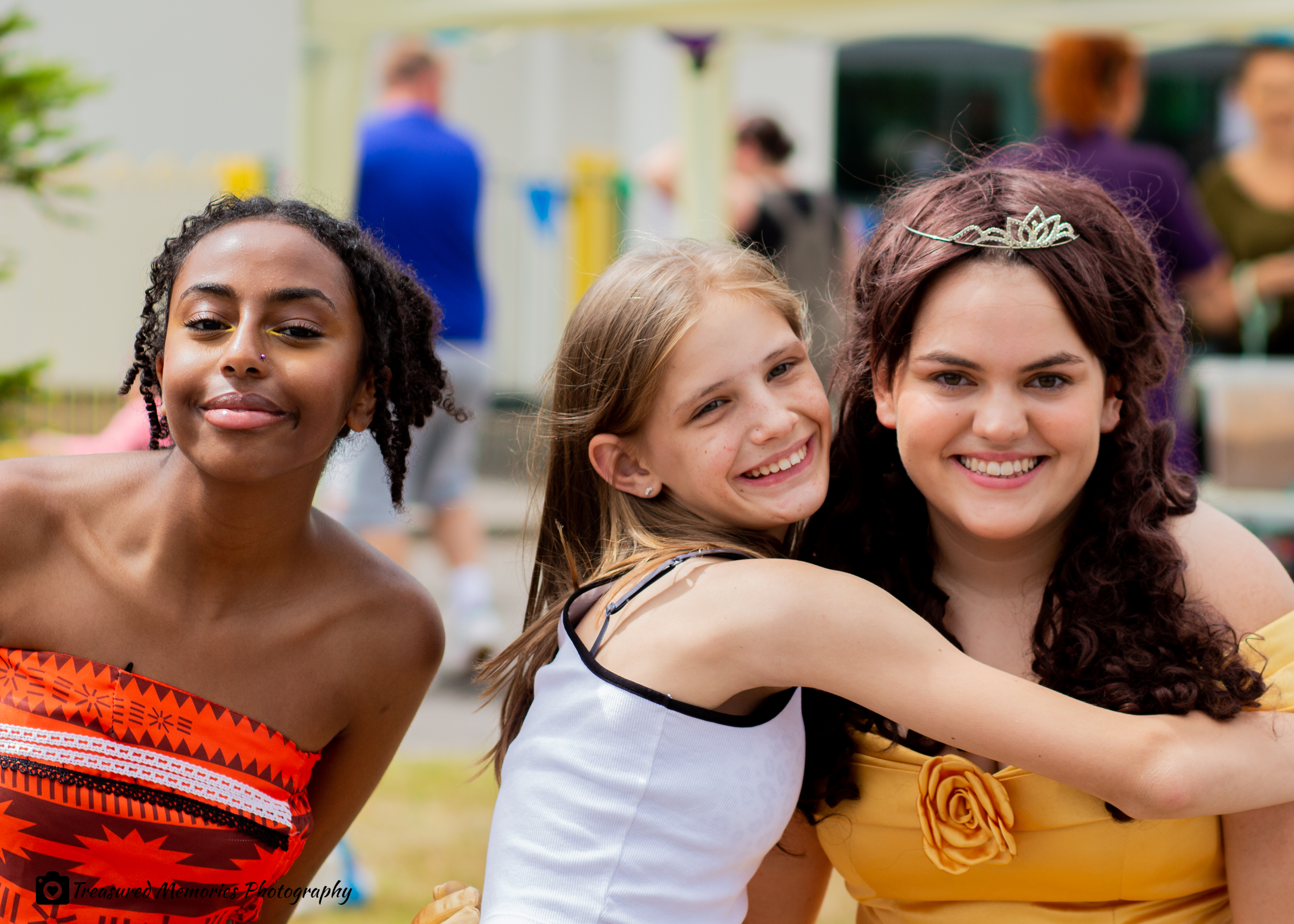 Summer fun with a touch of Sparkle at Serennu! 